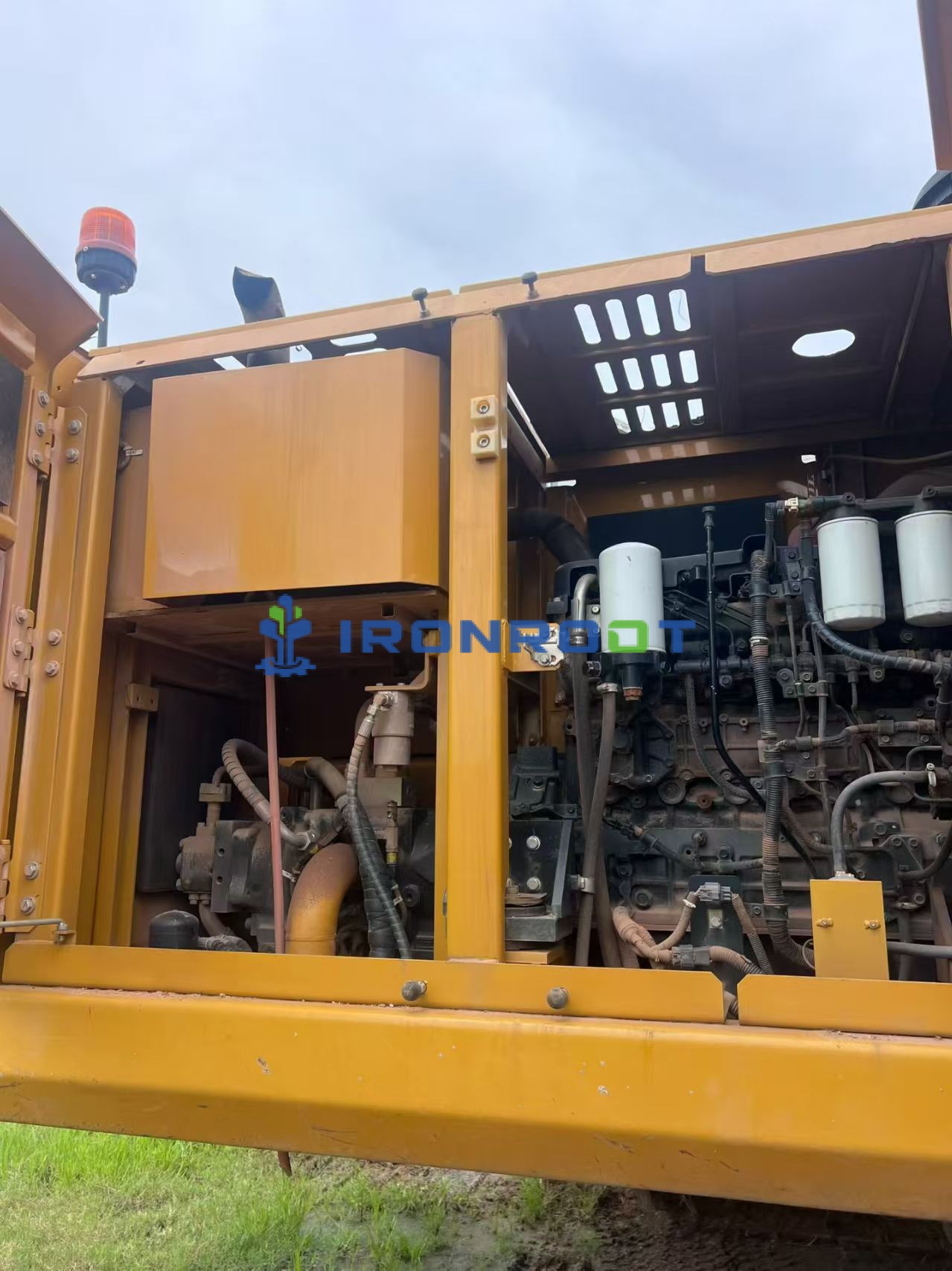 Vista 4 de Used SANY SR165 Rotary Drilling Rig for Sale | 2022 | 1,825 Hours | 44m Interlocking Kelly Bar | Original Paint