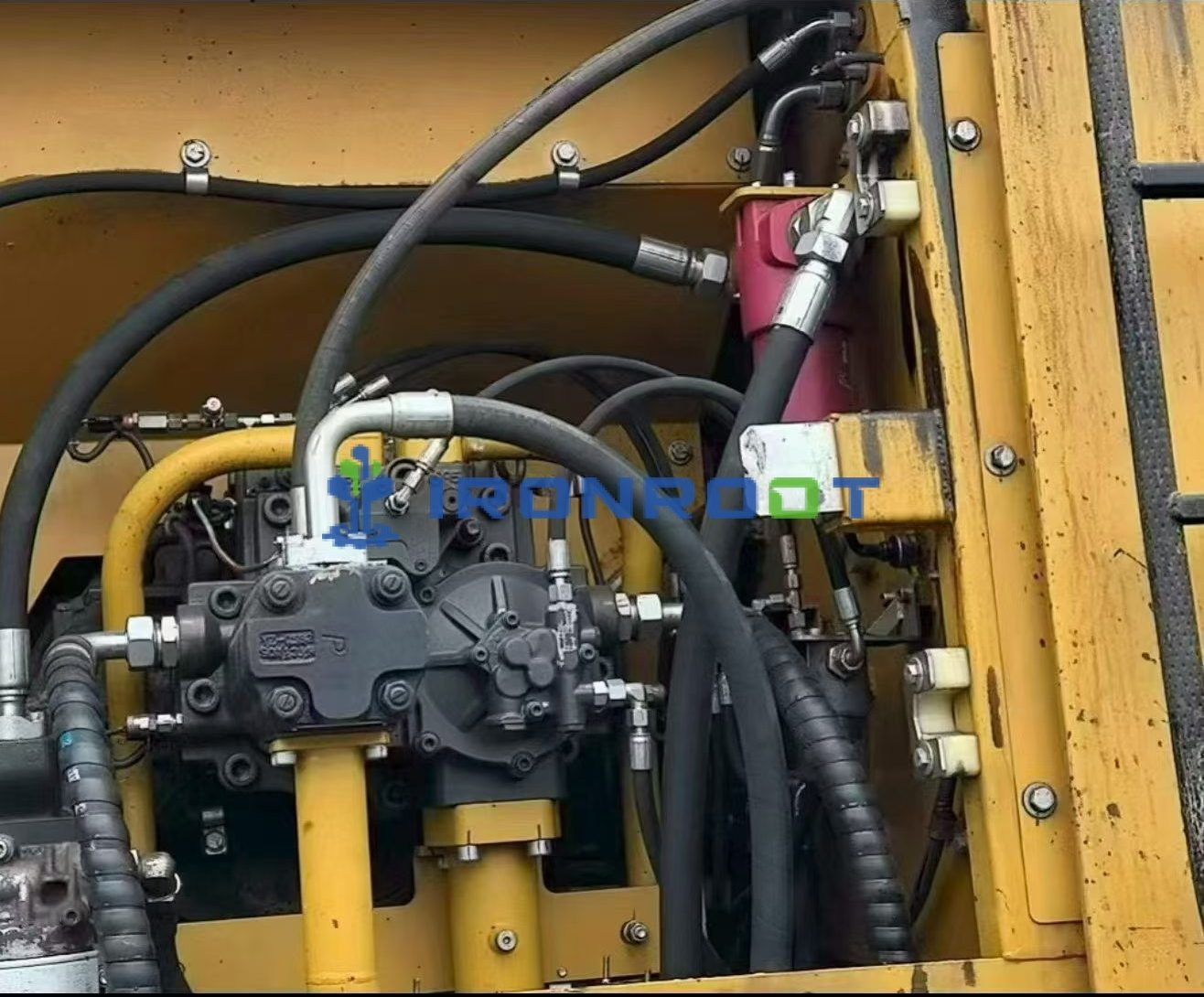 Vista 3 de Used SANY SR360H Rotary Drilling Rig for Sale | 2019 | 5,000 Hours | 120T | Original SANY 5×30.4m Interlocking Kelly Bar