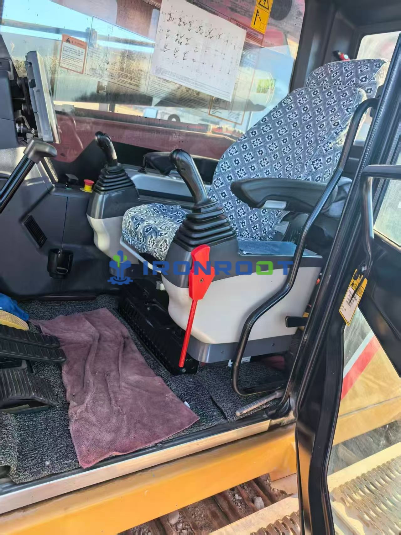 Vista 4 de Used SANY SR205 Rotary Drilling Rig for Sale | 2019 | 3,500 Hours | 406 mm 4-Section 14 m Interlocking Kelly Bar