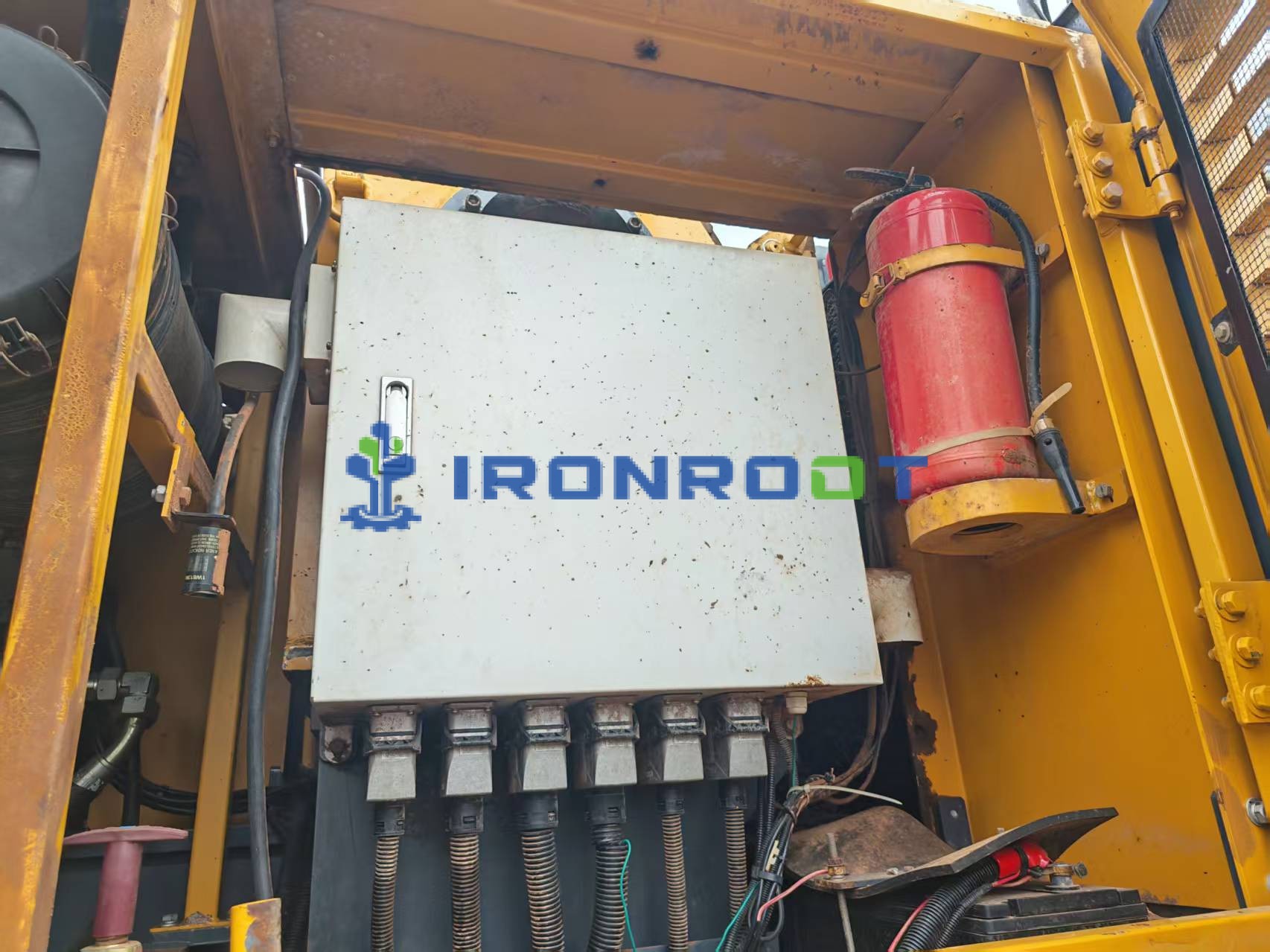 Vista 4 de Used XCMG XR220 Rotary Drilling Rig for Sale | 2019 | For Piling and Deep Foundation